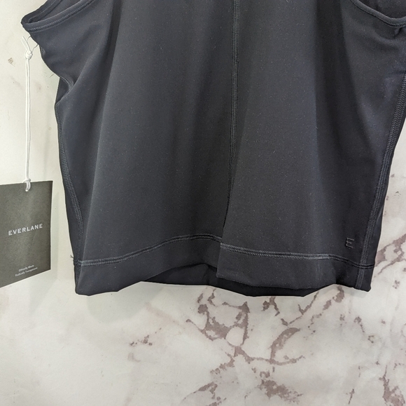 Everlane Tank Top Womens Black Crop The Perform High Neck Shelf Bra NEW - Picture 9 of 14